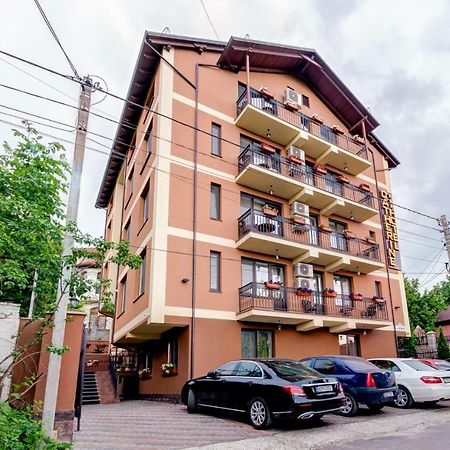 Catherine Hotel Chisinau Exterior foto